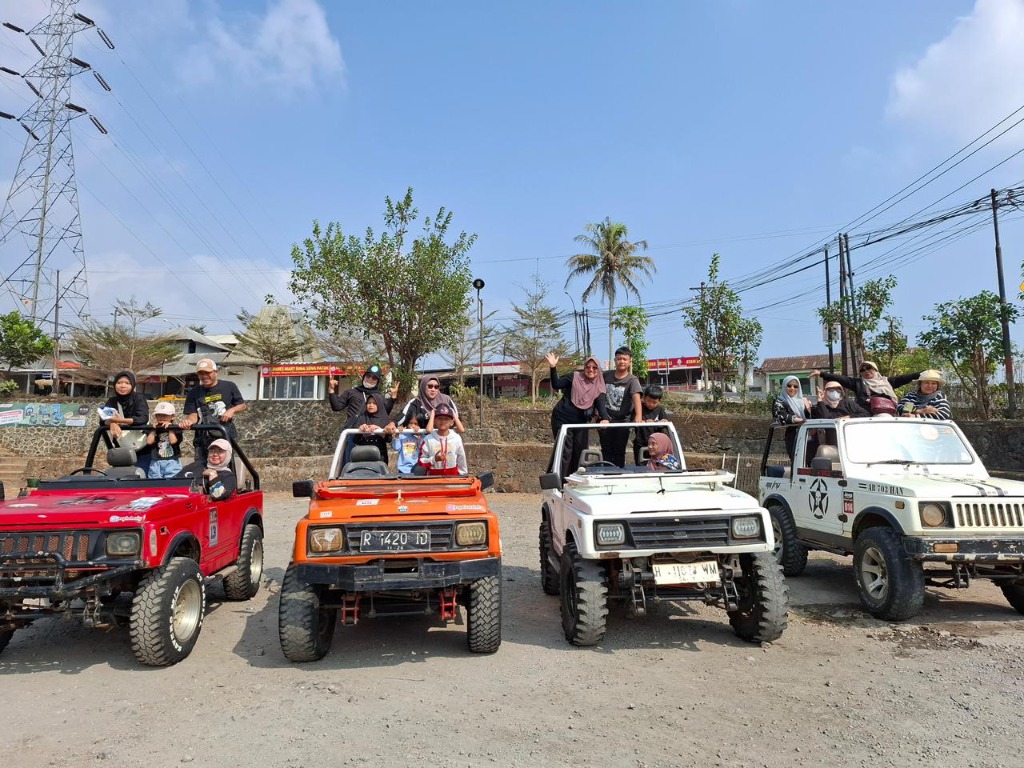 Jeep Lava Tour